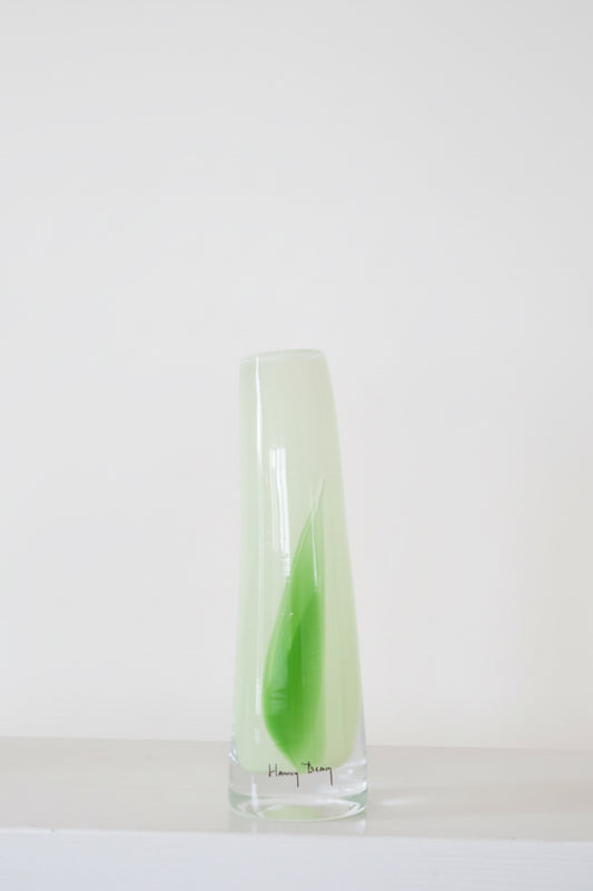 flower vase (Henry Dean)
